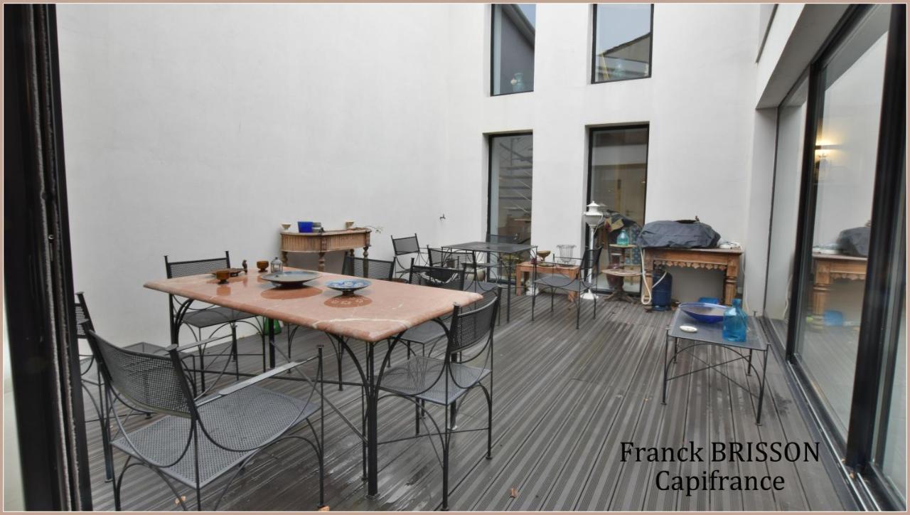 Patio2 Pezenas Centre Il Y A Plus Cher Mais C Est Moins Bien Εξωτερικό φωτογραφία