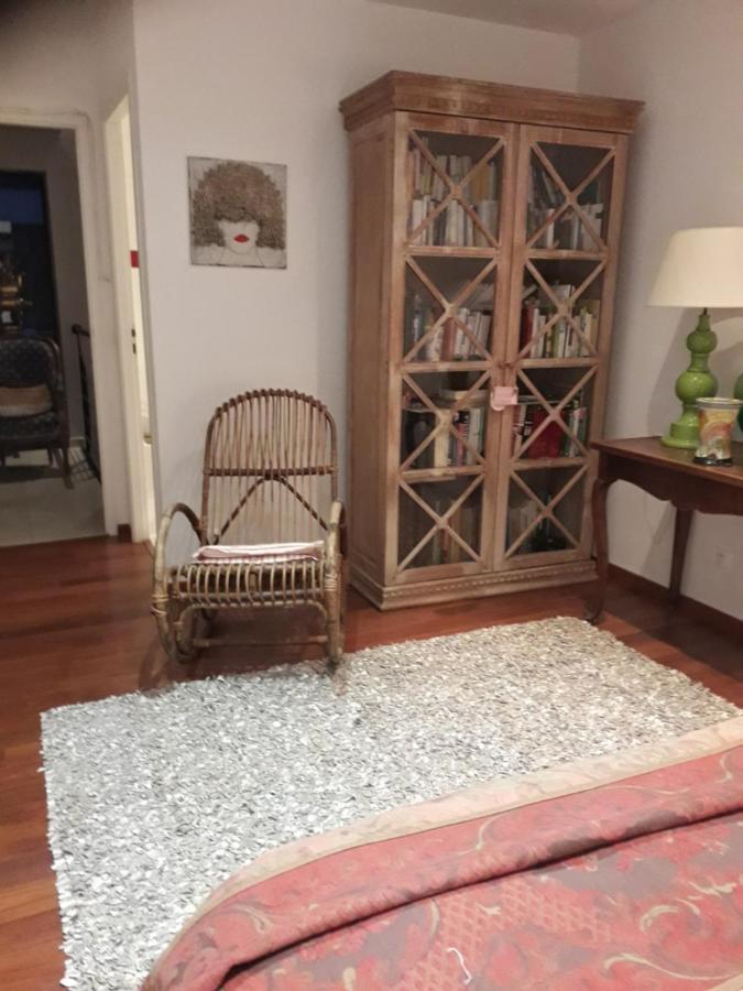 Patio2 Pezenas Centre Il Y A Plus Cher Mais C Est Moins Bien Εξωτερικό φωτογραφία